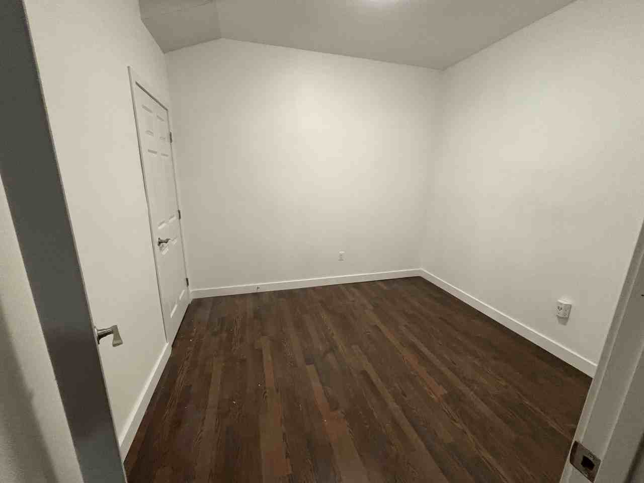 118 Locust St #2WEST - Photo 6 of 17