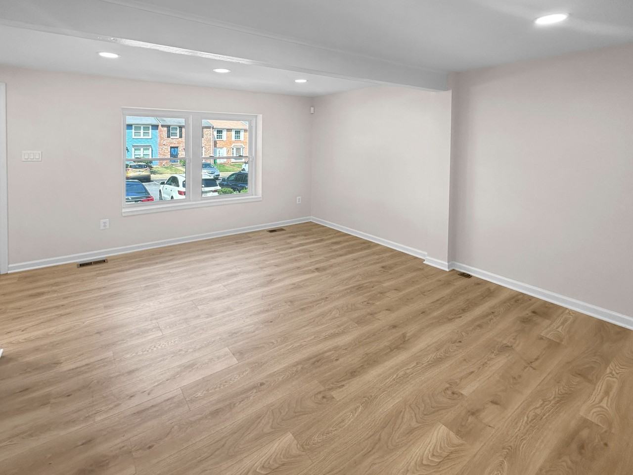 340 Possum Ct #1 - Photo 5 of 9