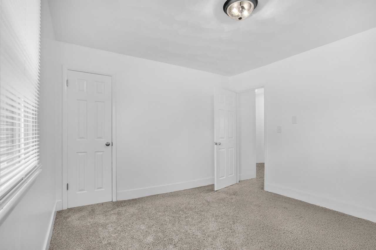 8972 Tidewater Dr #A - Photo 4 of 10