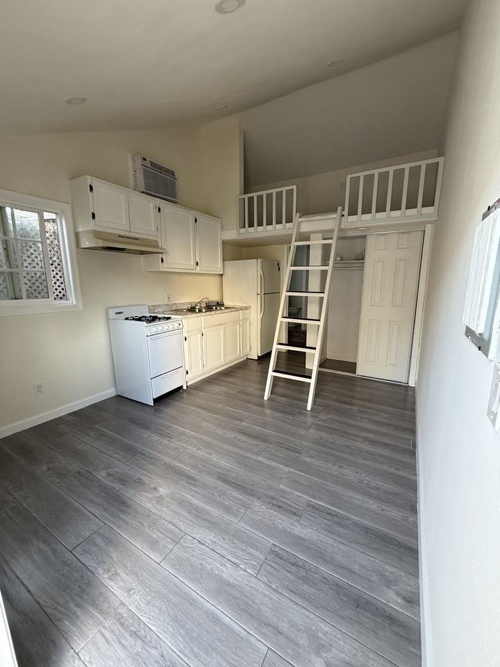 2808 Glenview Ave #1 - Photo 4 of 7