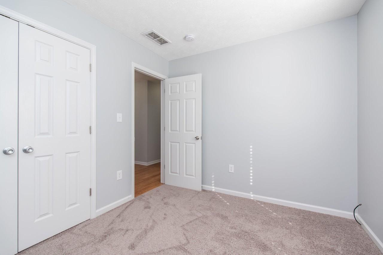 111 Santa Monica Dr #1 - Photo 3 of 25