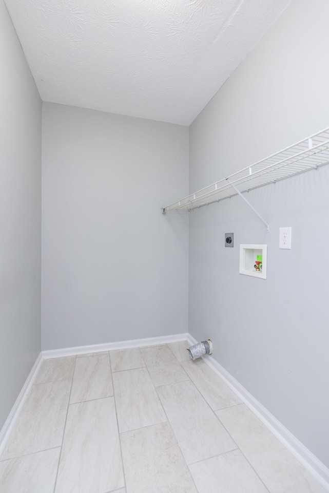 111 Santa Monica Dr #1 - Photo 4 of 25