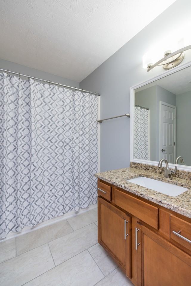 111 Santa Monica Dr #1 - Photo 7 of 25