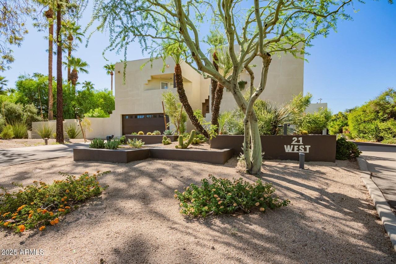 21 W Pasadena Ave Unit 3 #3 - Photo 2 of 39