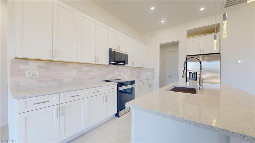 2421 Nw 24th St Lot 160 - Photo 6 of 23