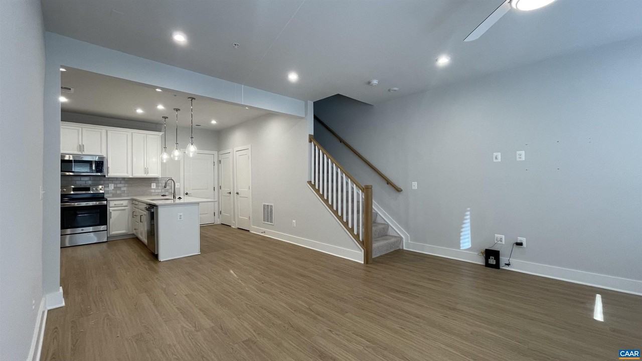 809 Wesley Ln #A - Photo 2 of 29