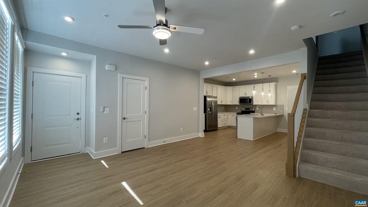 809 Wesley Ln #A - Photo 3 of 29