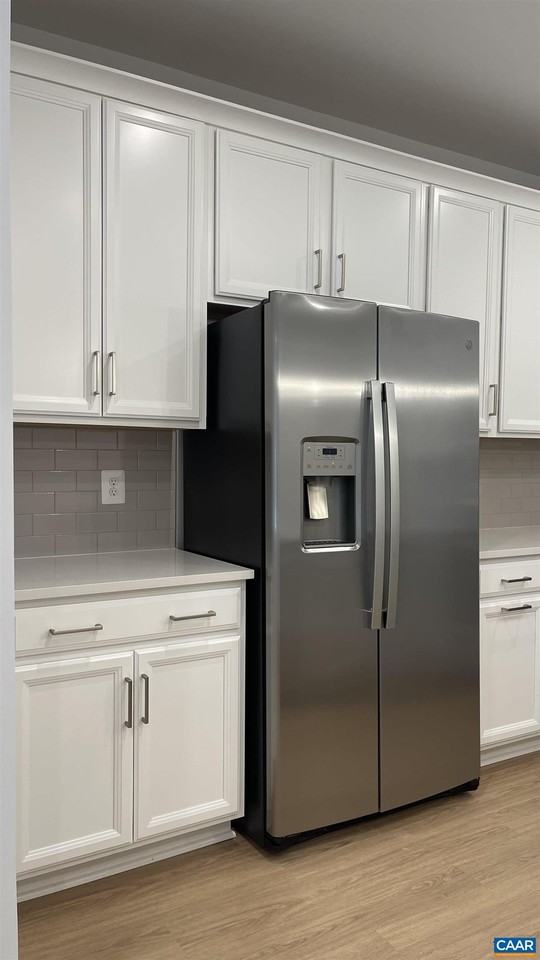 809 Wesley Ln #A - Photo 5 of 29