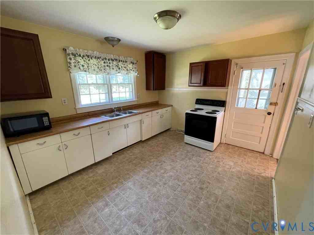 3819 Old Buckingham Rd - Photo 3 of 7