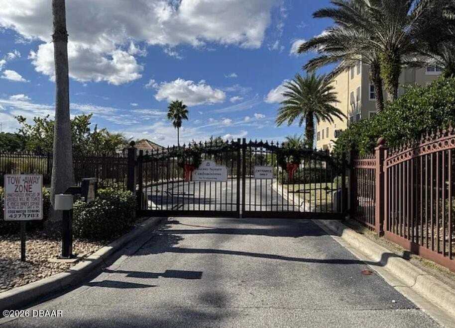 424 Luna Bella Ln Apt 411 #411 - Photo 2 of 37