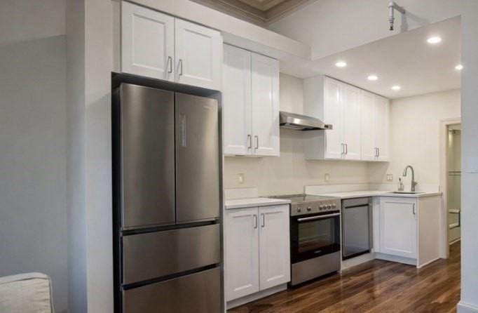 227 Marlborough St - Photo 3 of 6