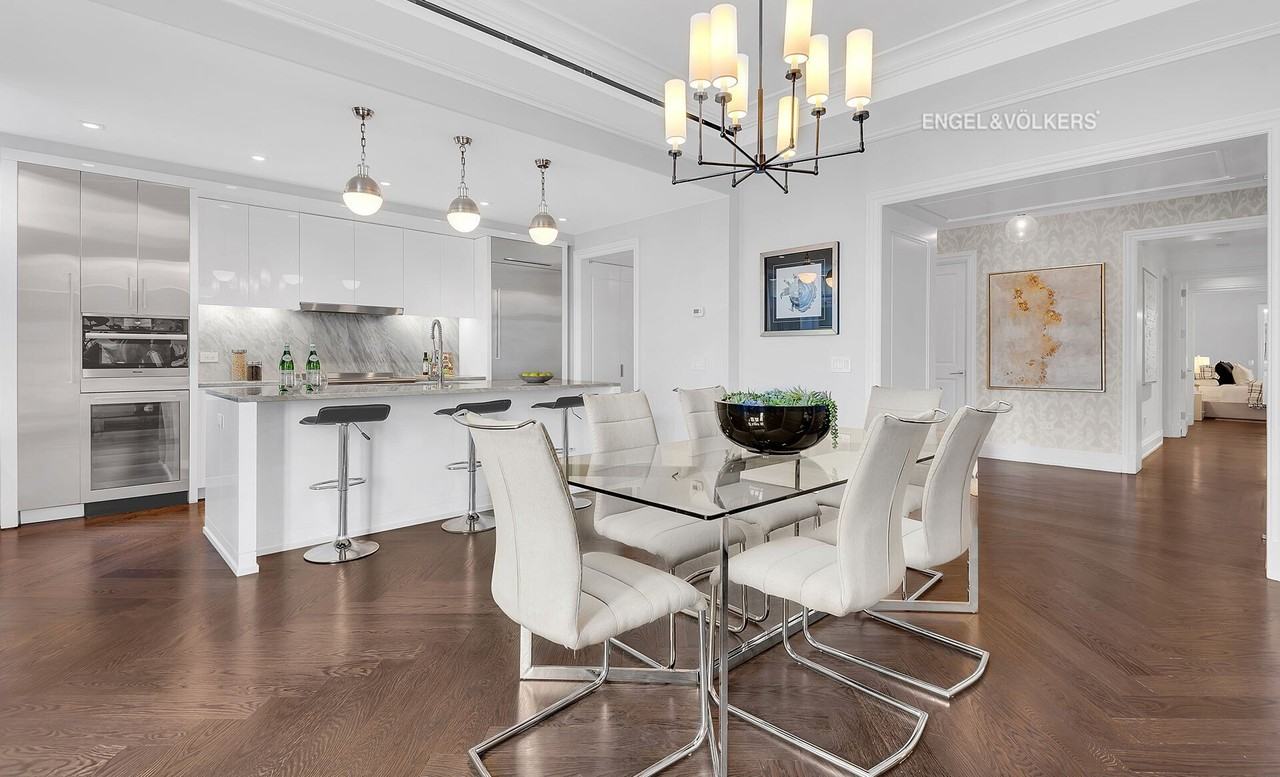 344 W 72nd St - Photo 4 of 20