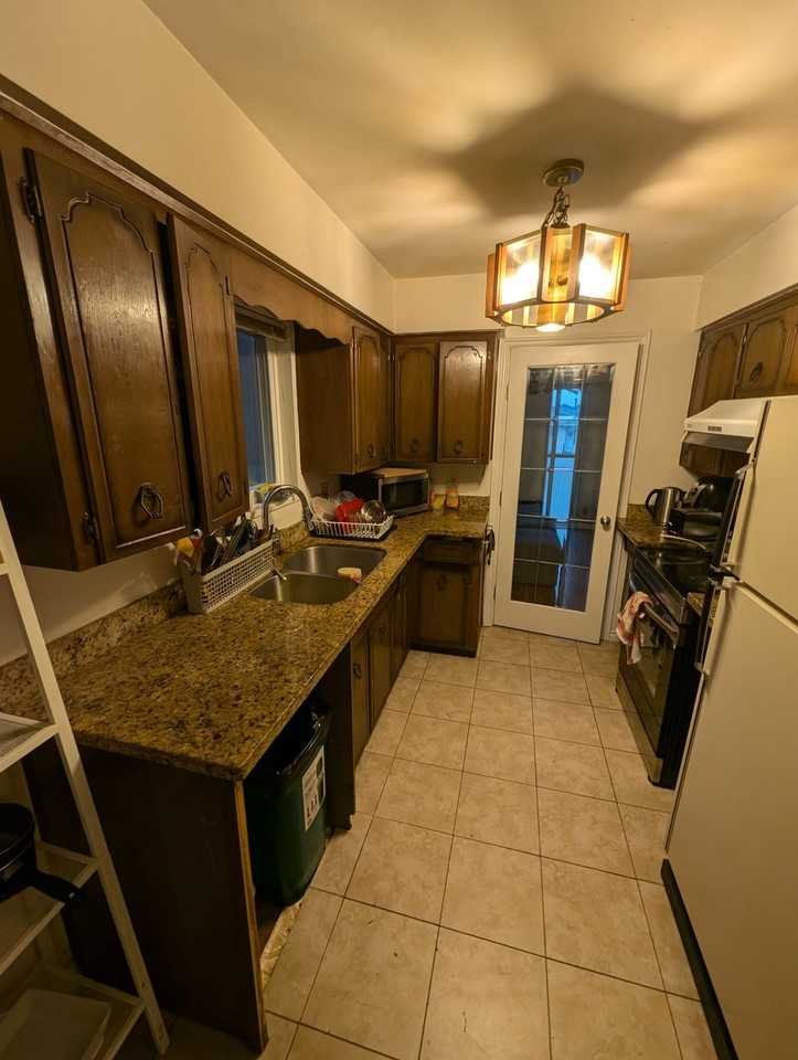 2086 East 43rd Avenue #2086 - Photo 2 of 8