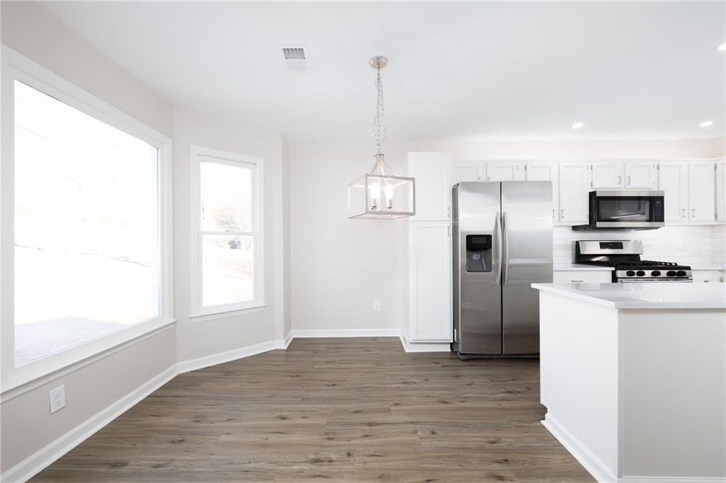 1854 Cooper Lake Dr Se - Photo 2 of 12