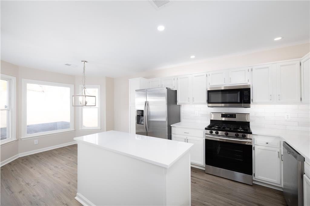 1854 Cooper Lake Dr Se - Photo 3 of 12