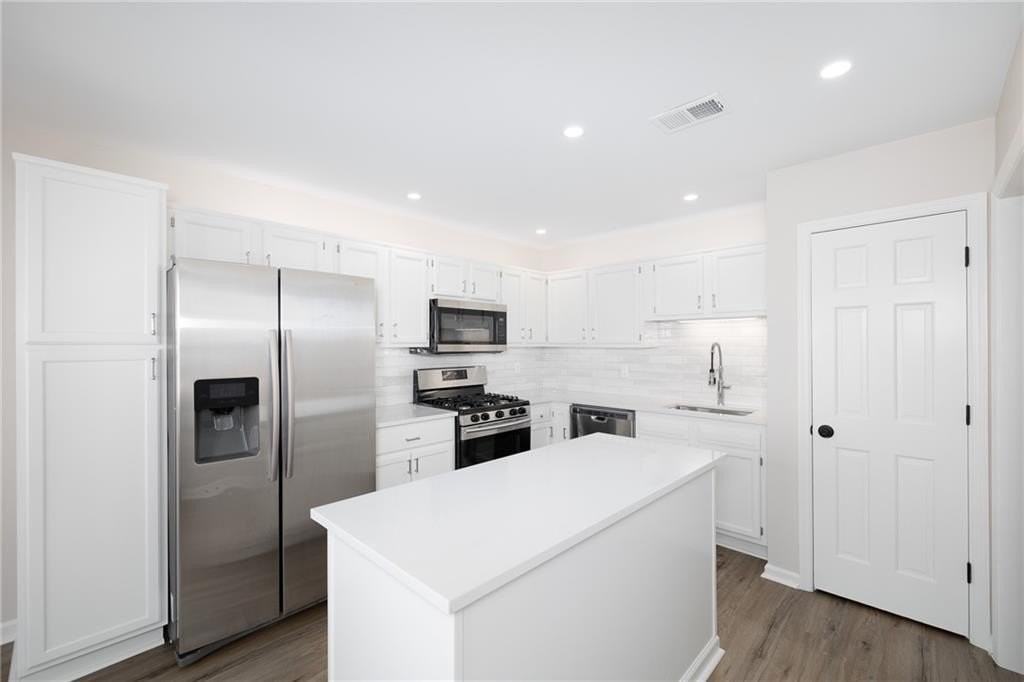 1854 Cooper Lake Dr Se - Photo 4 of 12