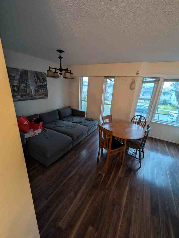 2086 East 43rd Avenue #2086 - Photo 4 of 8