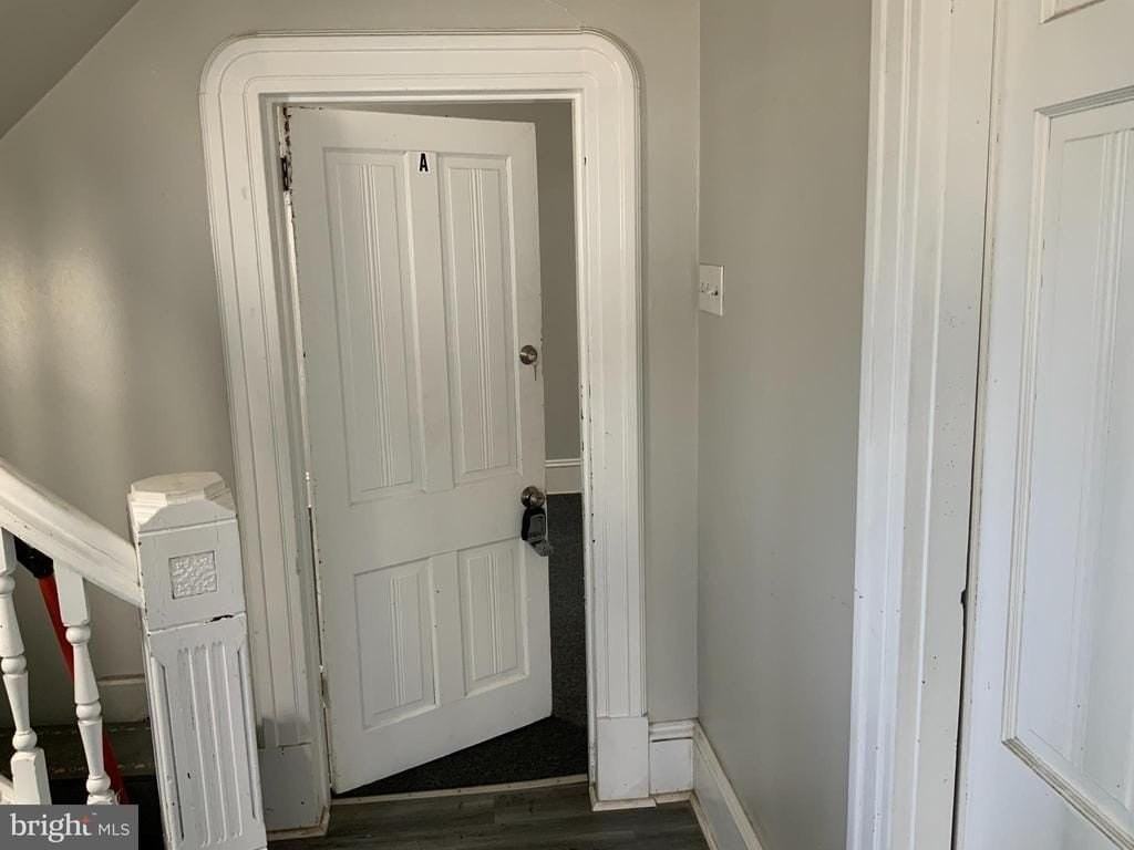 433 Bentley Ave - Photo 4 of 17