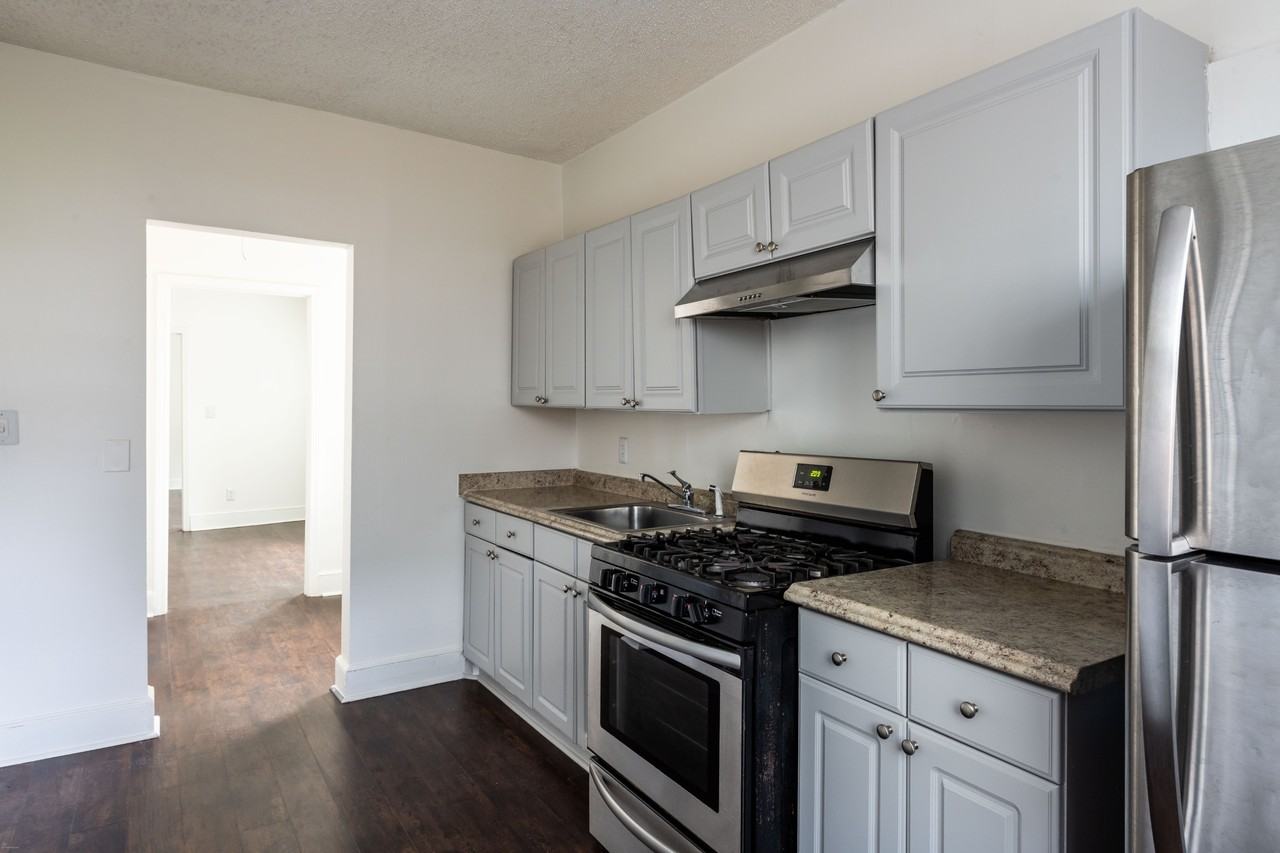 679 Terry St Se #1 - Photo 7 of 21