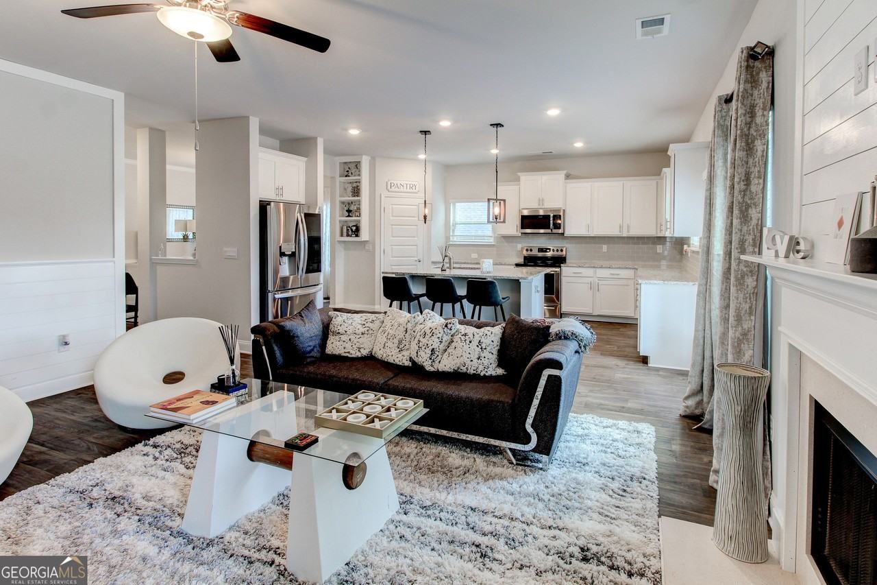 3617 Chestnut Oak Ct - Photo 6 of 27