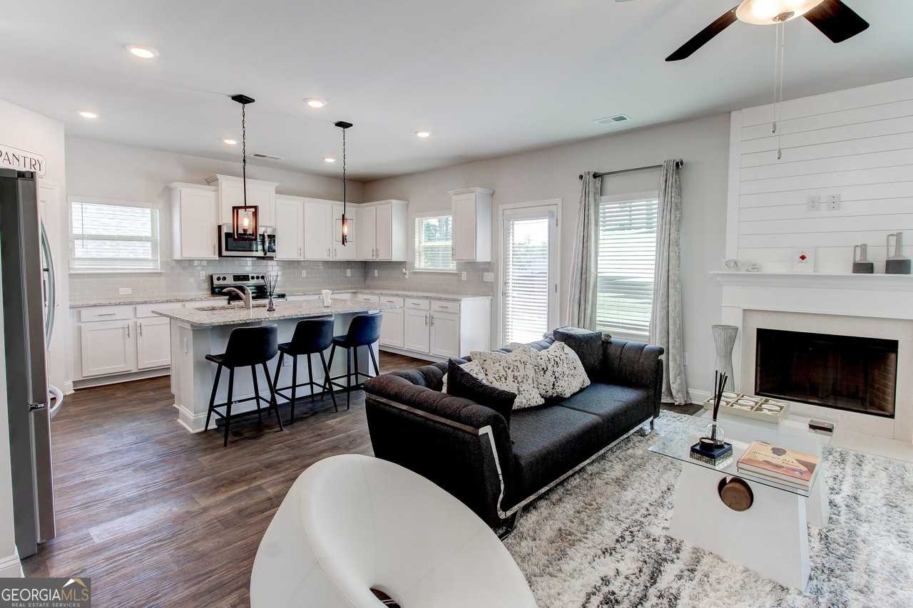 3617 Chestnut Oak Ct - Photo 7 of 27