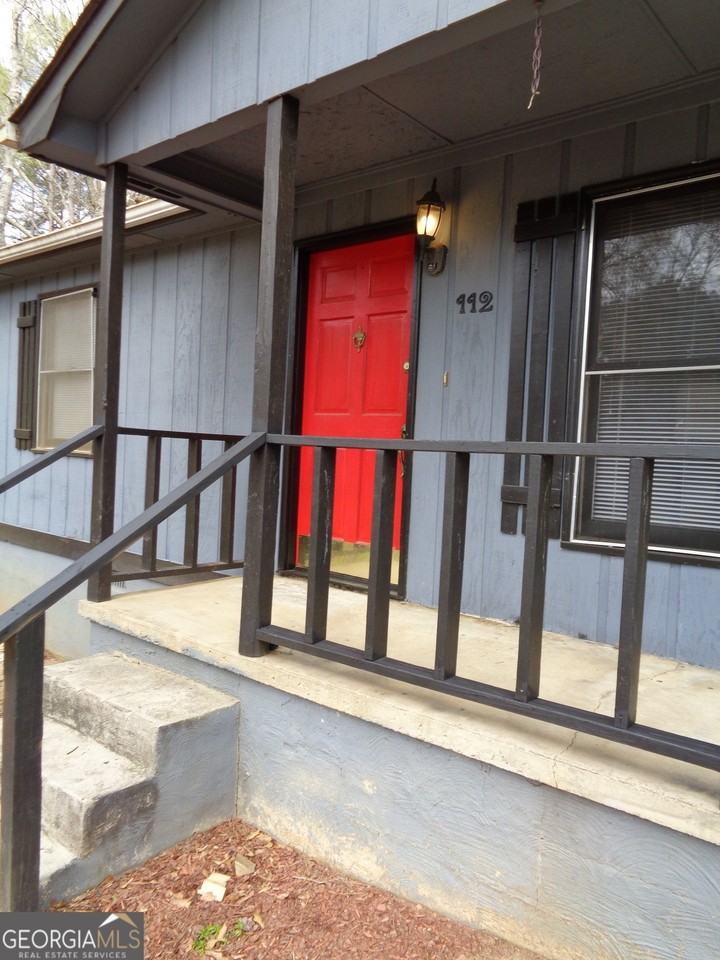 112 Vincent Ave - Photo 2 of 9