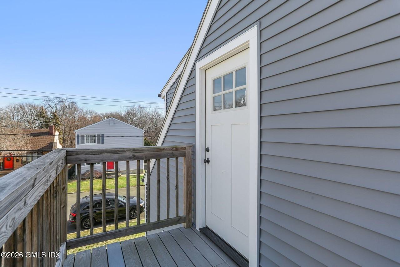 35 Euclid Ave #B - Photo 3 of 27