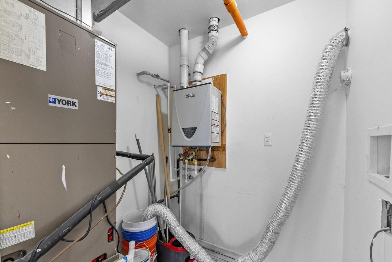 2207 Grand Ave - Photo 7 of 18