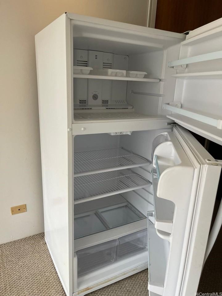 1750 Kalakaua Ave Apt 1112 #1112 - Photo 7 of 14