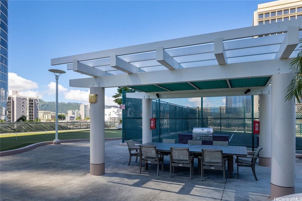 1296 Kapiolani Blvd Apt 3708 #3708 - Photo 5 of 22