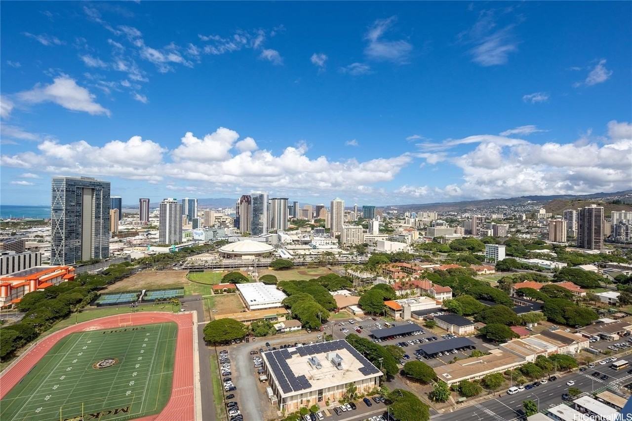 1296 Kapiolani Blvd Apt 3708 #3708 - Photo 6 of 22