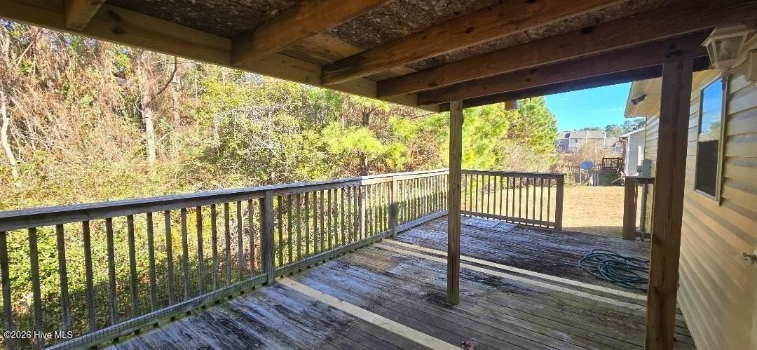 204 Holly Ln - Photo 3 of 10