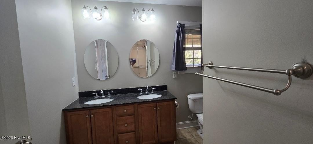 204 Holly Ln - Photo 4 of 10