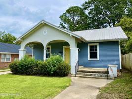 featured image of 311 S Eastern St