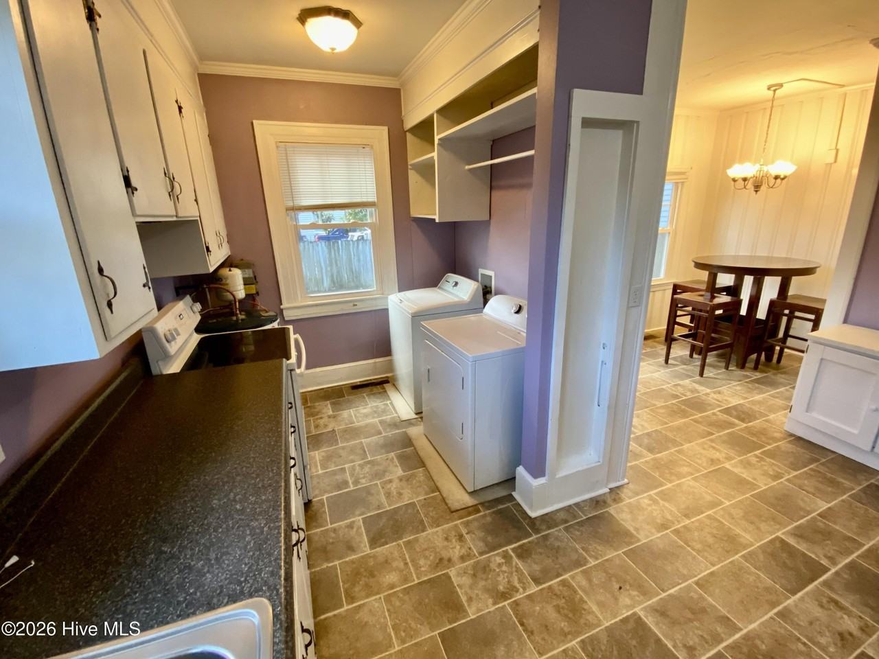 311 S Eastern St - Photo 6 of 7