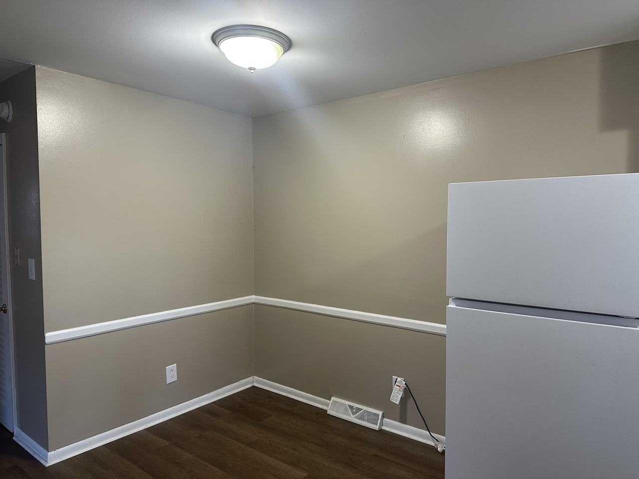 677 Anniston Dr - Photo 3 of 10