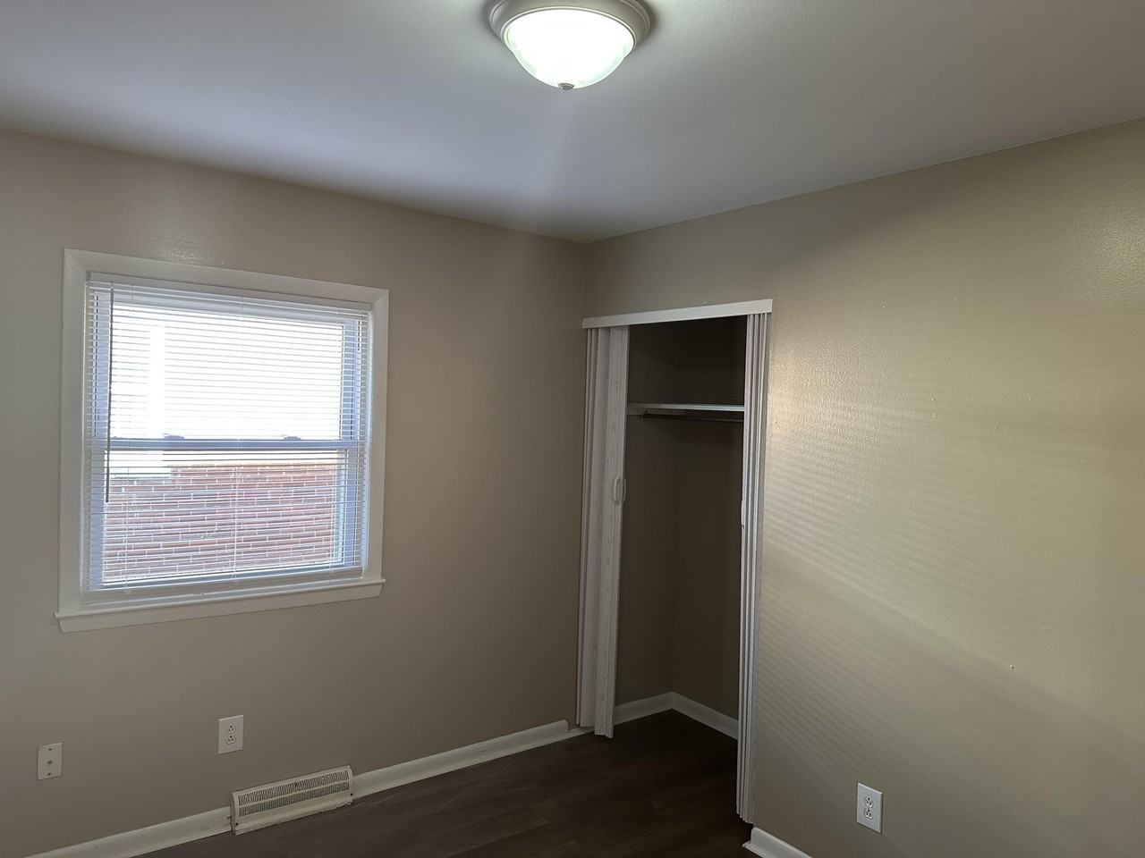 677 Anniston Dr - Photo 7 of 10