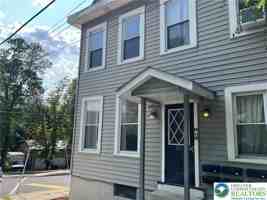 featured image of 101 Center St Apt 1a #1A