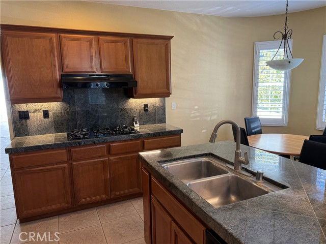 26900 Seurat Ln - Photo 4 of 8