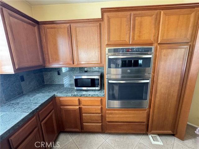 26900 Seurat Ln - Photo 6 of 8