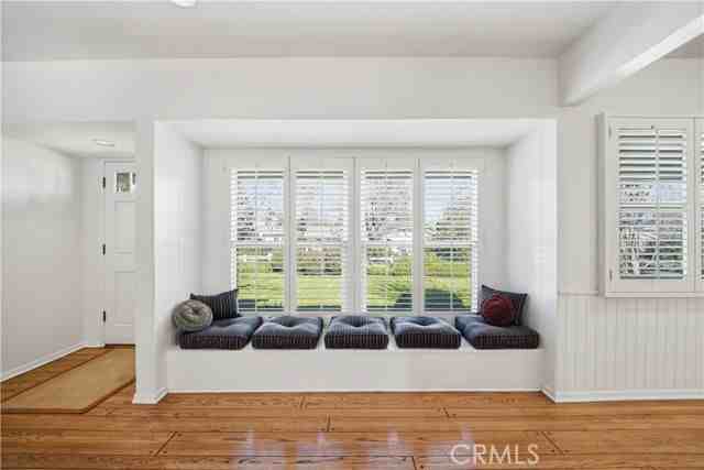 16146 Otsego St - Photo 6 of 8