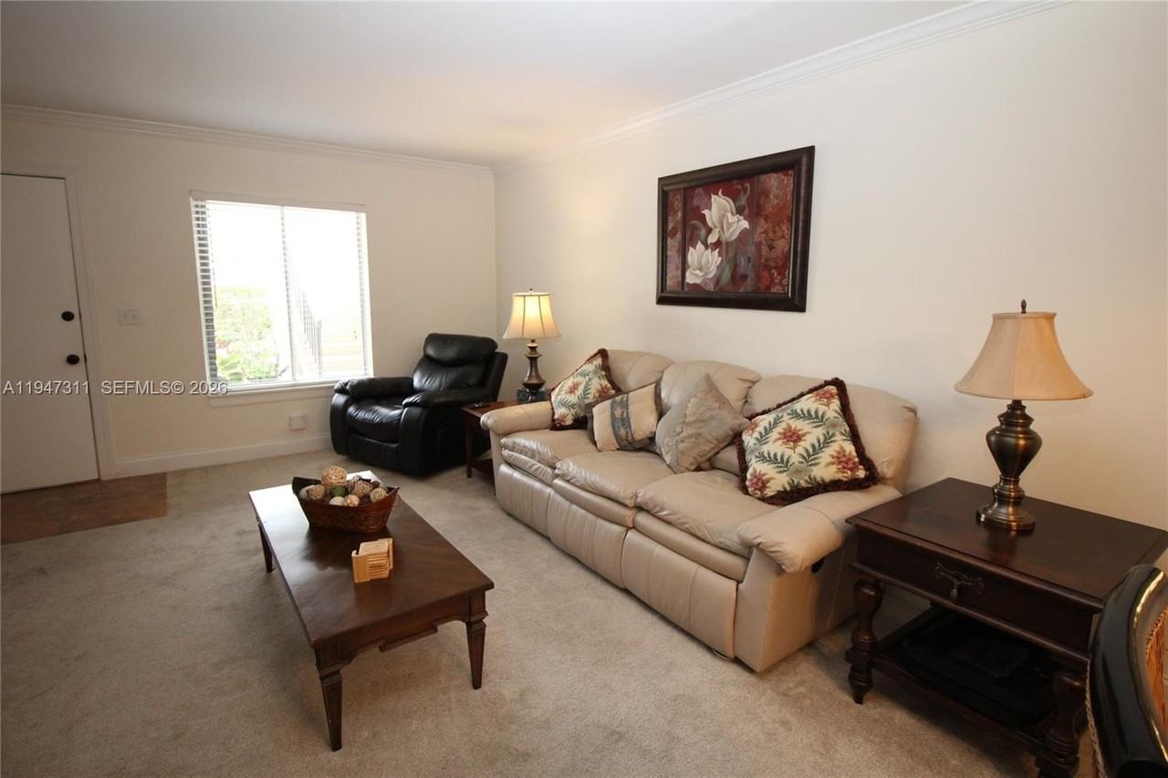 6516 Chasewood Dr #B - Photo 2 of 14