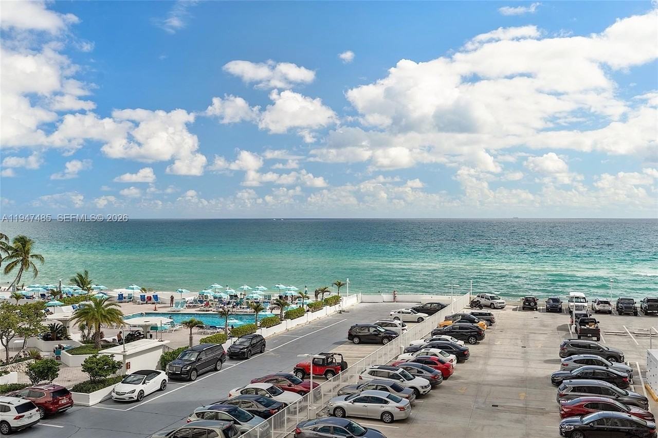 3180 S Ocean Dr #402 - Photo 6 of 29