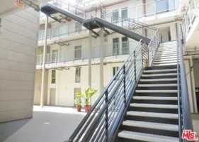 featured image of 4133 Redwood Ave #1023