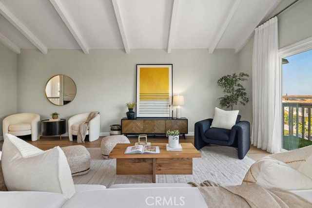 1141 Stanford Ave - Photo 2 of 8