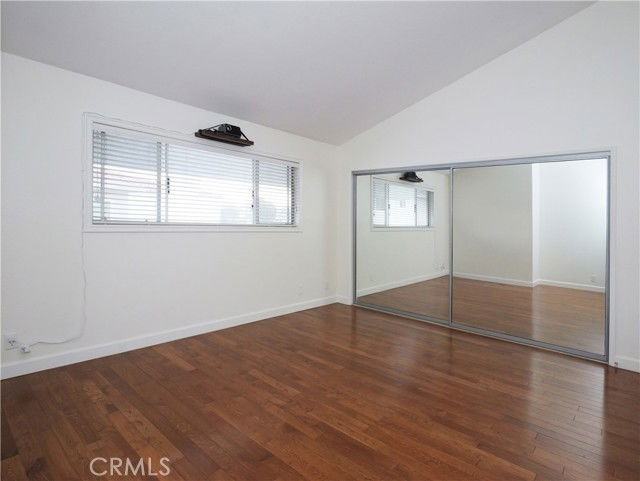 239 N Juanita Ave #E - Photo 3 of 8