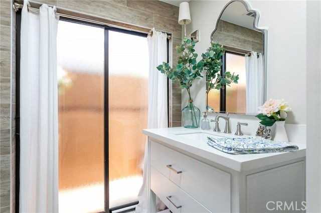 16857 Bayview Dr #A - Photo 7 of 8