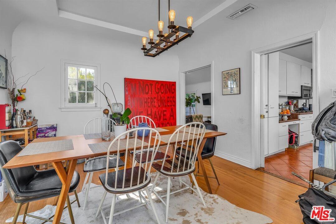 6249 Del Valle Dr - Photo 7 of 8