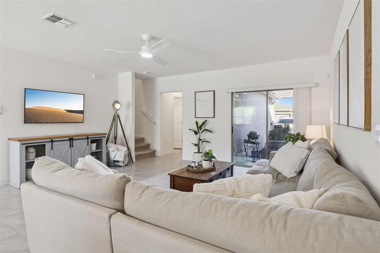 13121 Bounty Ave - Photo 5 of 38