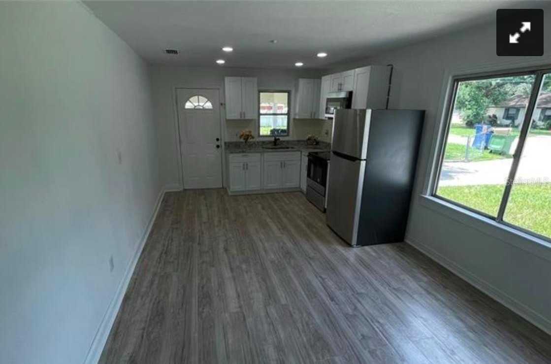 807 E Orchid Ave - Photo 3 of 12